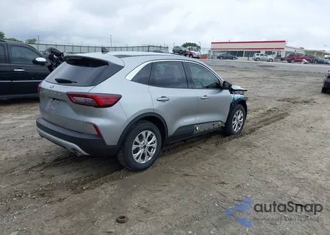 2024 Ford Escape Active z USA, uszkodzony, nr VIN 1FMCU0GN8RUA96030